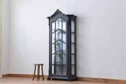 中古　イタリア輸入家具ラフジュ工房リペイントのシックなキャビネット(飾り棚、ガラスケース)