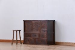 アンティーク家具　古民具・骨董　前面欅材の杢目の素晴らしい茶箪笥(収納棚)