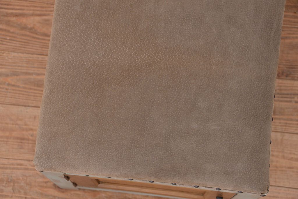 レトロ家具　昭和レトロ　アンティークペイント収納付きの本革張りスツール(オットマン、椅子、イス)