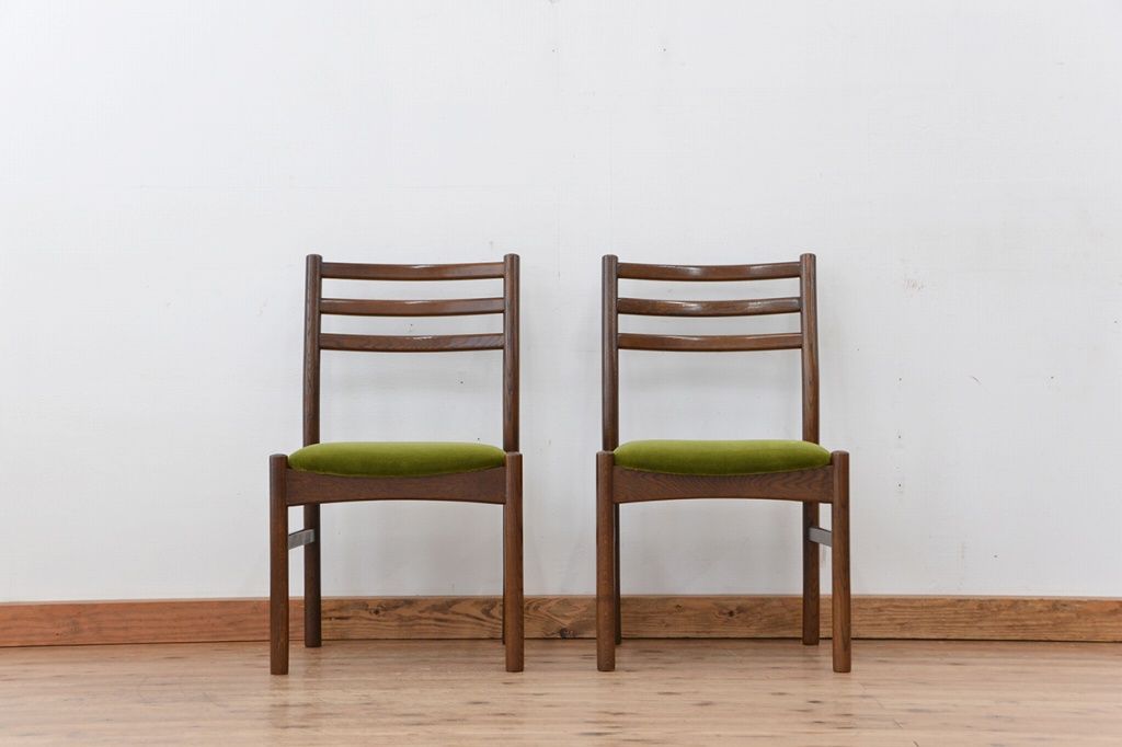 ビンテージ　中古飛騨の家具　日進木工製　ナラ材ダイニングチェア2脚セット(1)(イス、椅子)