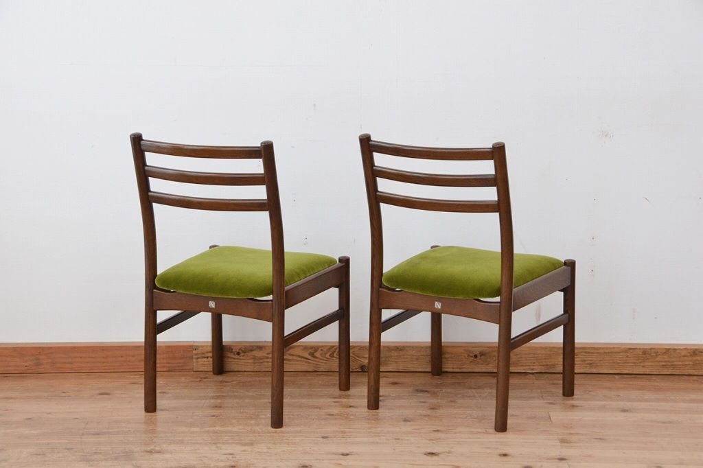 ビンテージ　中古飛騨の家具　日進木工製　ナラ材ダイニングチェア2脚セット(1)(イス、椅子)