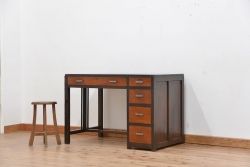 レトロ家具　昭和レトロ　レトロな使い込まれた片袖机(テーブル、作業台)