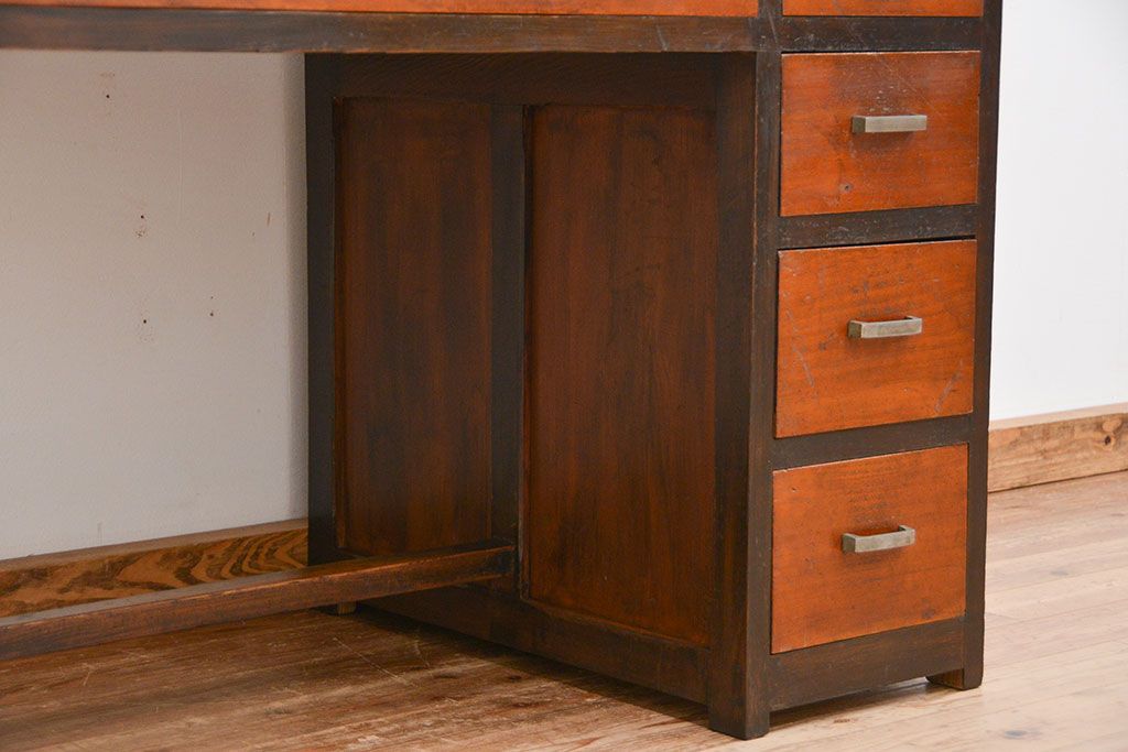 レトロ家具　昭和レトロ　レトロな使い込まれた片袖机(テーブル、作業台)
