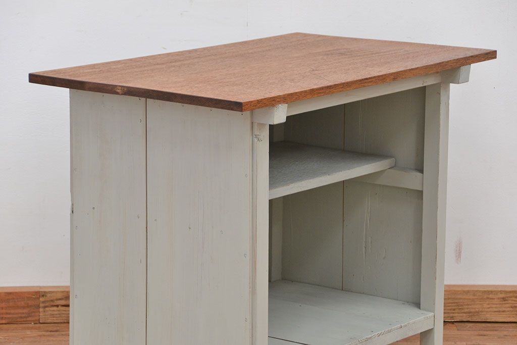 アンティーク家具　アンティークペイントのシンプルな作業台(テーブル、机)