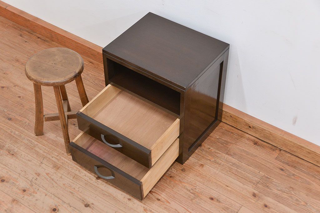 レトロ家具　昭和レトロ　小振りな棚付き引き出し