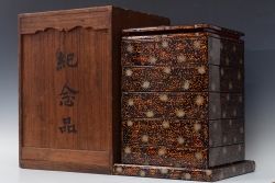 アンティーク雑貨　古い漆の木製五段重箱(お重、漆器)