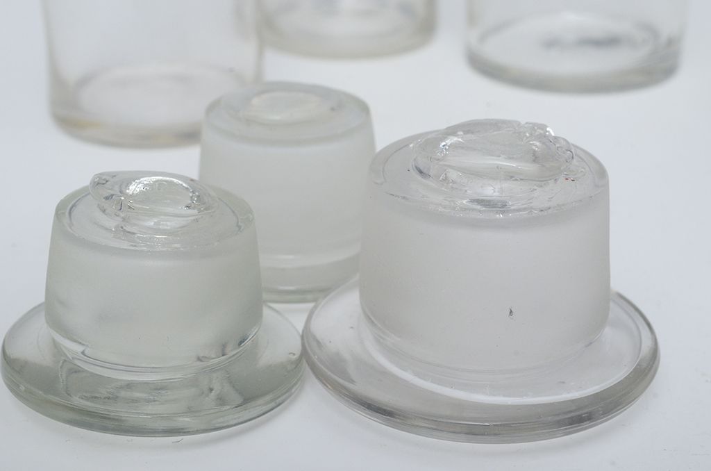 アンティーク雑貨　昭和初期!古い薬瓶、ガラスすり鉢など(乳鉢ビン)