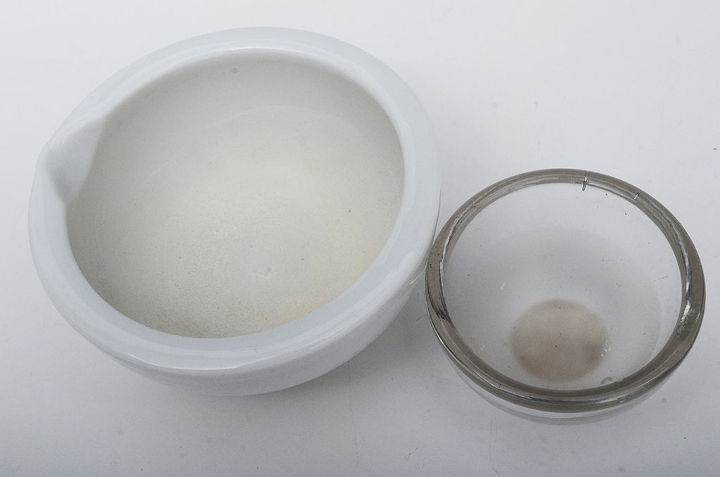 アンティーク雑貨　昭和初期!古い薬瓶、ガラスすり鉢など(乳鉢ビン)
