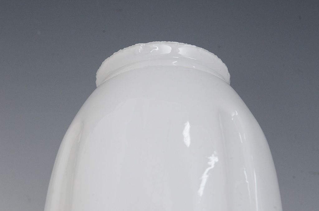 アンティーク　古い乳白ガラス吊り下げ照明(電笠シェード)