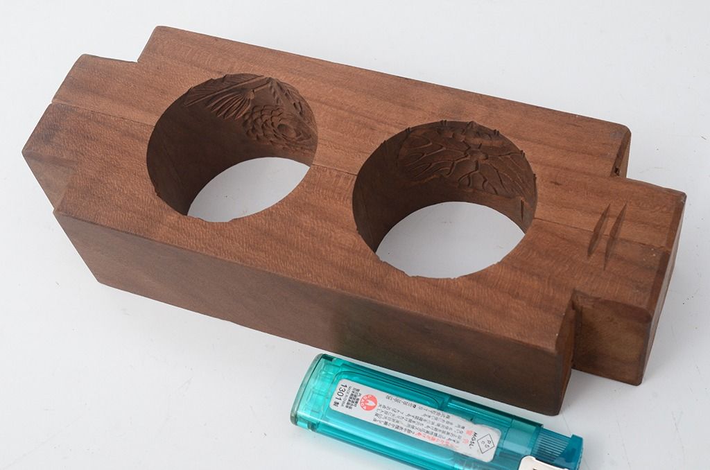 アンティーク雑貨　古い菓子型9個(寿、花)