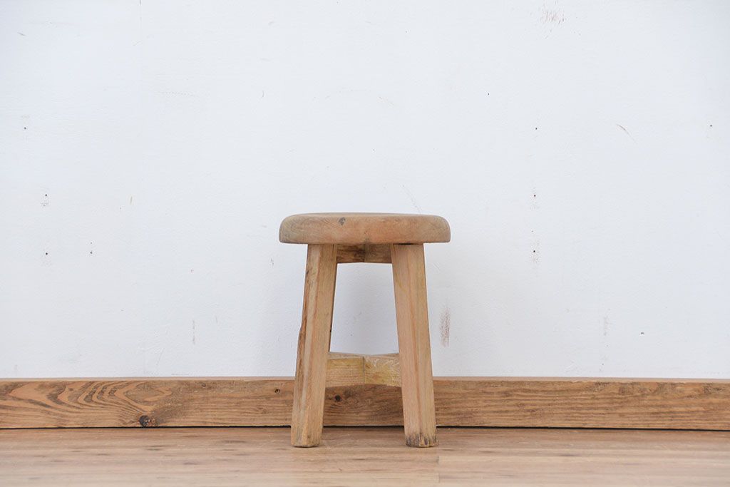アンティーク家具 アンティーク 古い木のどっしりした丸スツール(丸椅子) | ラフジュ工房