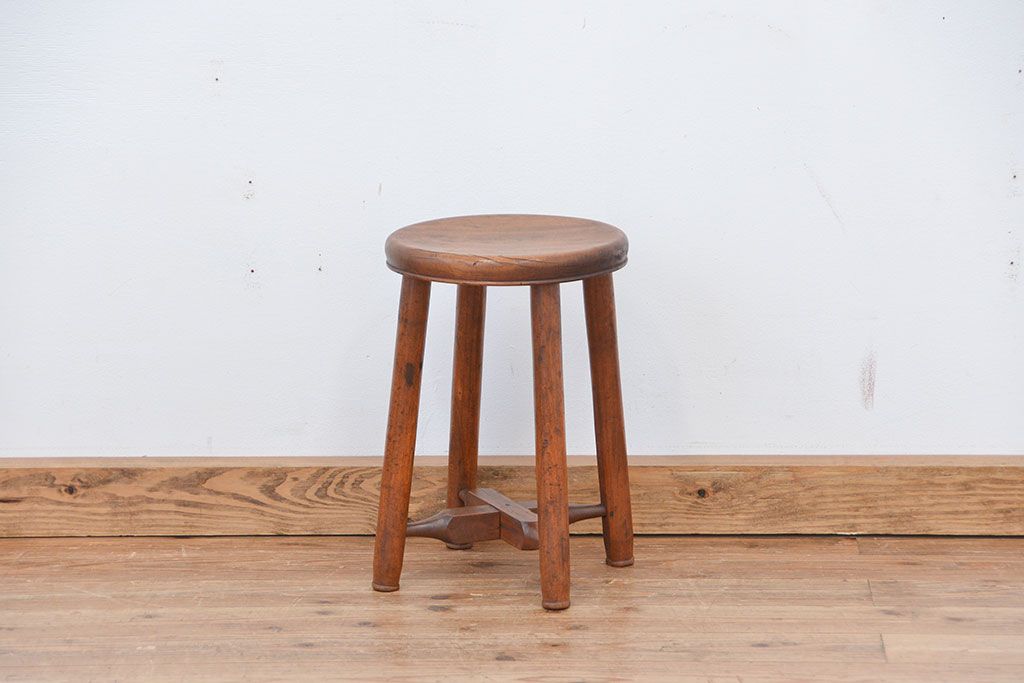 レトロ家具　昭和レトロ　可愛いデザインの丸スツール(丸椅子)