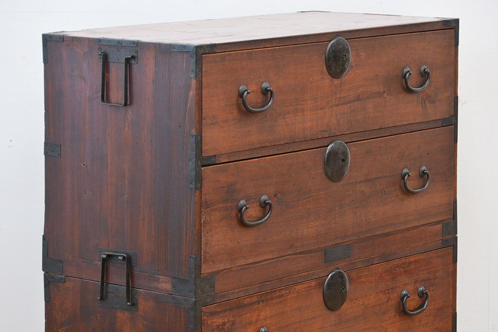 レトロ家具　昭和レトロ ☆シンプルな二段重ね時代箪笥