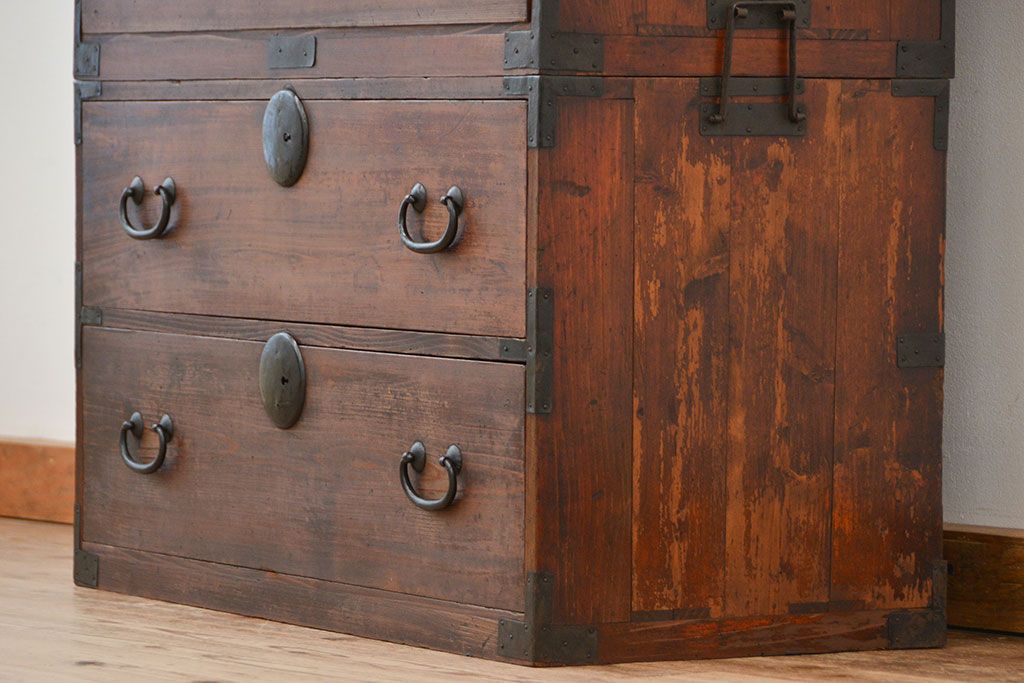 レトロ家具　昭和レトロ ☆シンプルな二段重ね時代箪笥