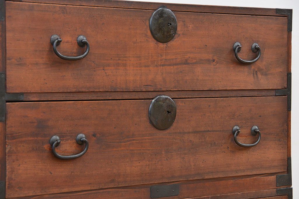 レトロ家具　昭和レトロ ☆シンプルな二段重ね時代箪笥