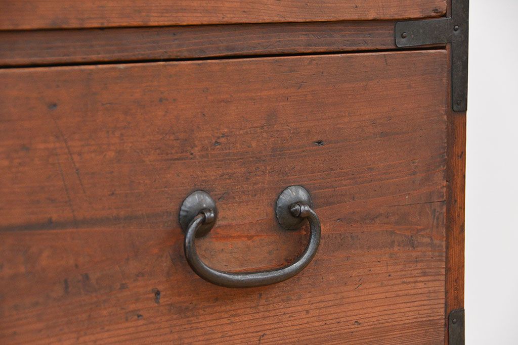 レトロ家具　昭和レトロ ☆シンプルな二段重ね時代箪笥