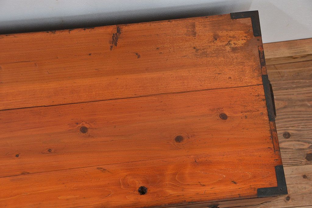 レトロ家具　昭和レトロ ☆シンプルな二段重ね時代箪笥