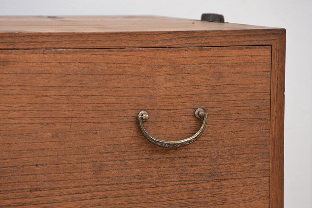 レトロ家具　昭和レトロ シンプルなローチェスト(1)(ローボード、箪笥)