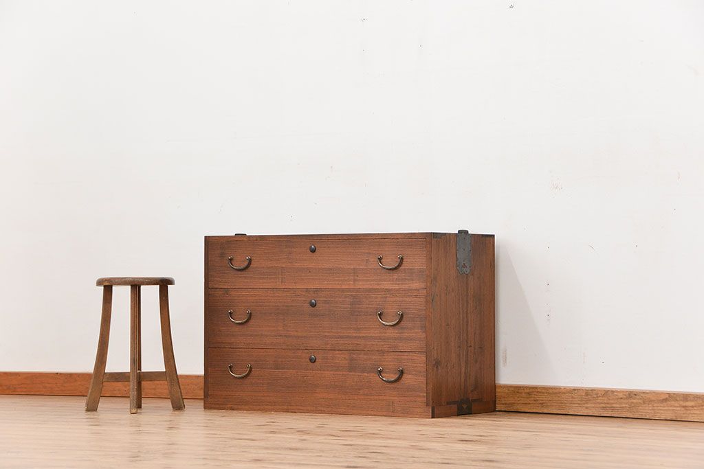 レトロ家具　昭和レトロ シンプルなローチェスト(2)(ローボード、箪笥)