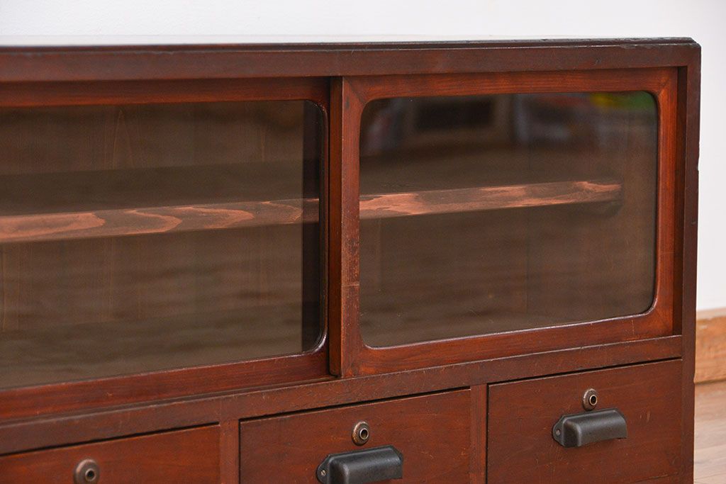 レトロ家具　昭和レトロ シンプルな引き出し付きローボード(収納棚)