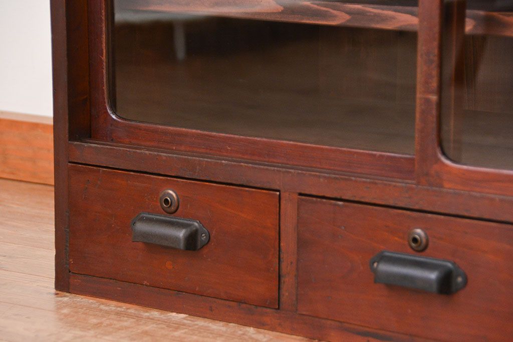 レトロ家具　昭和レトロ シンプルな引き出し付きローボード(収納棚)