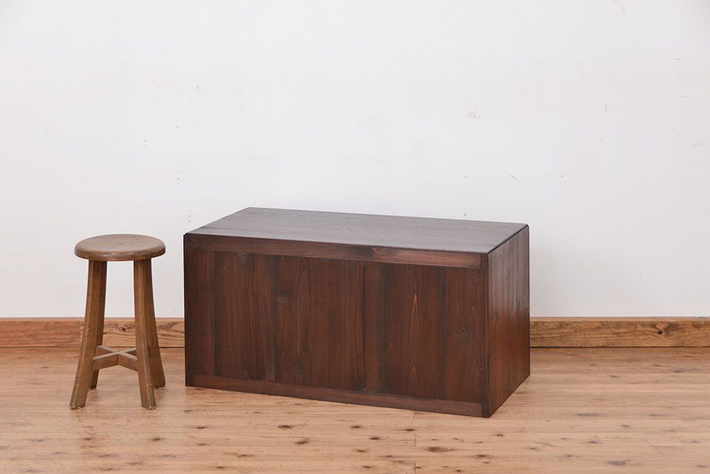 レトロ家具　昭和レトロ シンプルな引き出し付きローボード(収納棚)