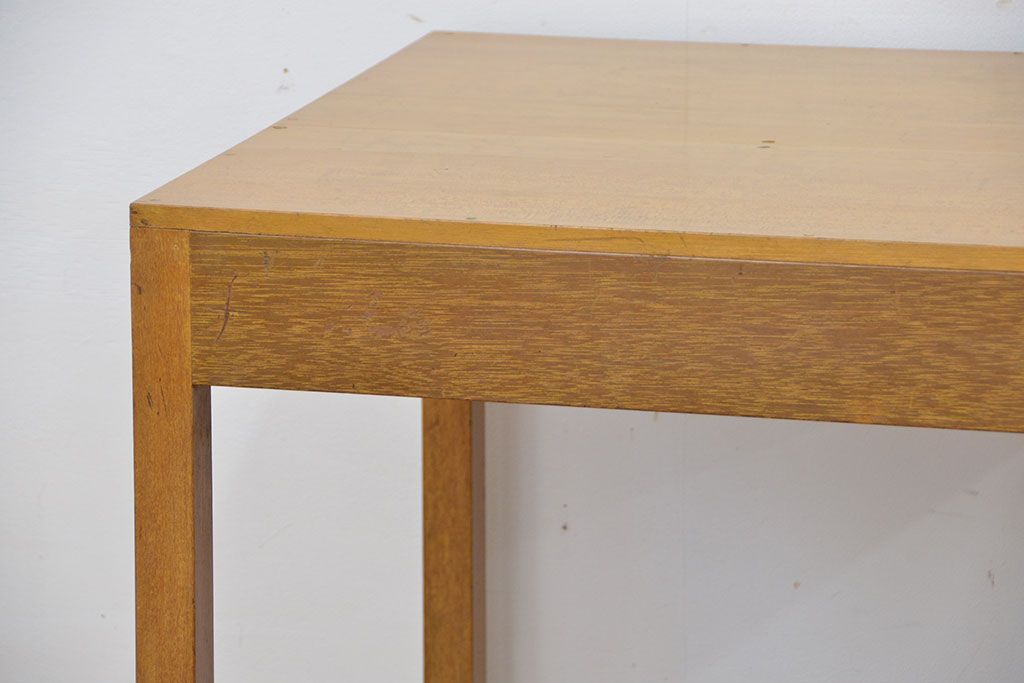 レトロ家具　昭和レトロ シンプルな角テーブル(机、作業台)
