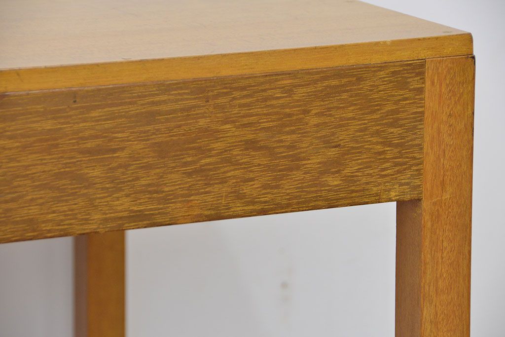 レトロ家具　昭和レトロ シンプルな角テーブル(机、作業台)