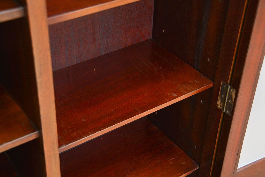 アンティーク家具　アンティーク 希少 古いお屋敷の変わり型収納棚(飾り棚、本棚)