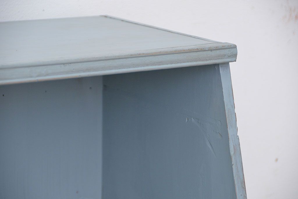 アンティーク家具　アンティークペイントの脚付き飾り棚(引き出し付き収納棚)