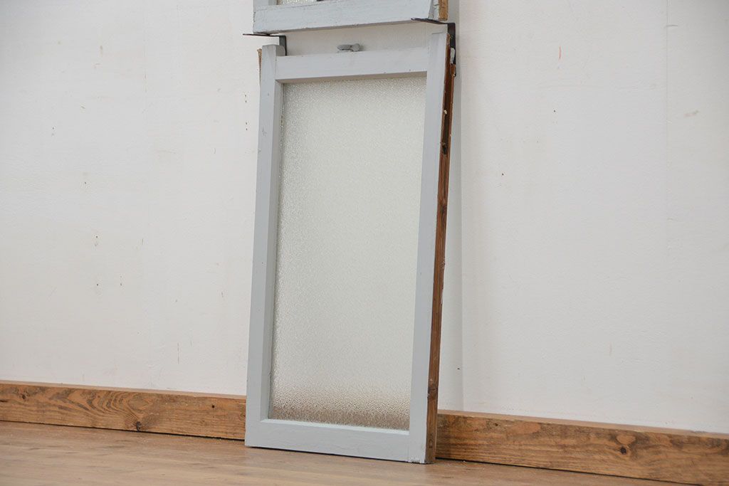 アンティーク建具　ペイント　古い洋館で使われていたダイヤガラス入りの上げ下げ窓1セット(ガラス戸)(R-012226)