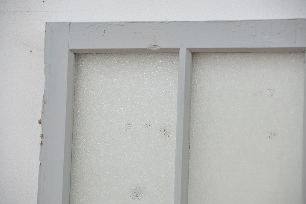 アンティーク建具　ペイント　古い洋館で使われていたダイヤガラス入りの上げ下げ窓1セット(ガラス戸)(R-012226)