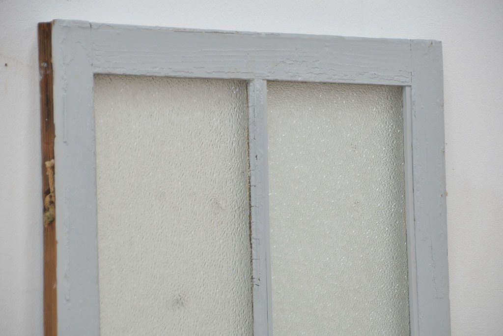 アンティーク建具　ペイント　古い洋館で使われていたダイヤガラス入りの上げ下げ窓1セット(ガラス戸)(R-012226)
