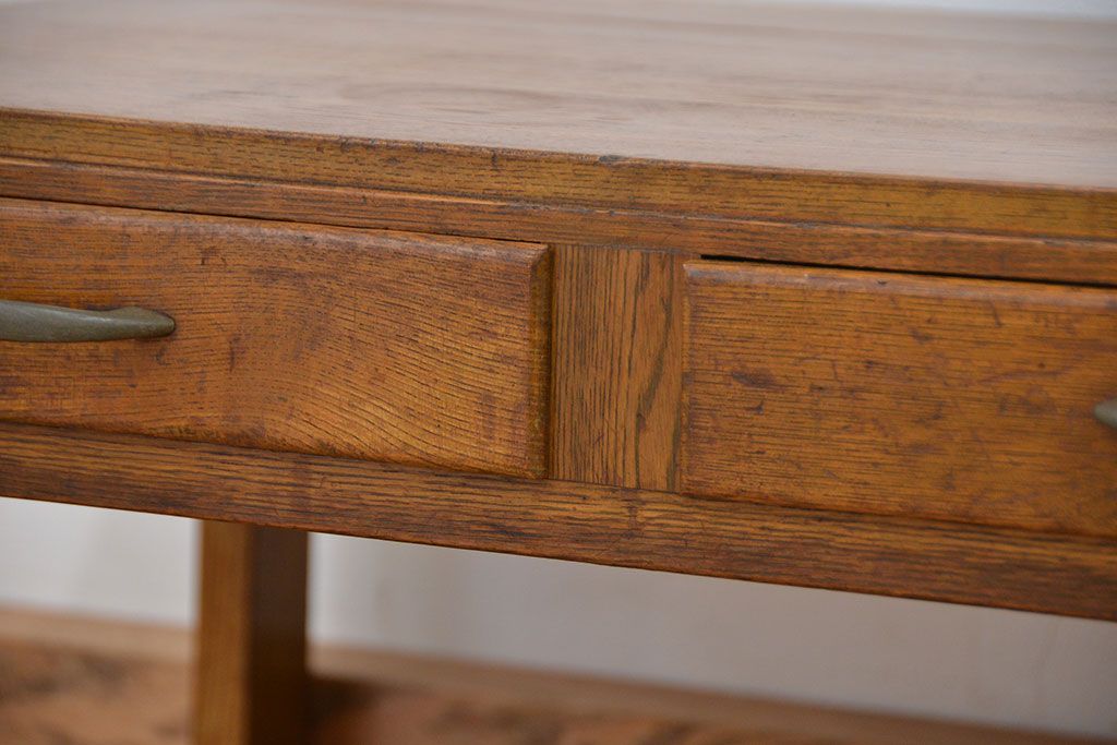 レトロ家具　昭和レトロ 古い栓材の小さな文机(テーブル)