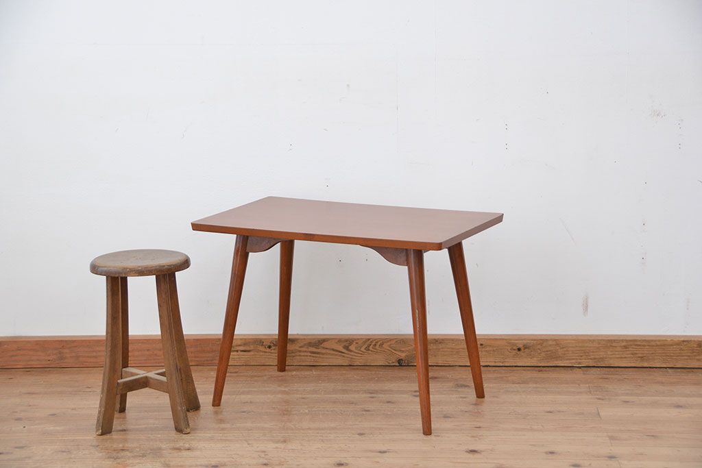 レトロ家具　昭和レトロ　1960〜70年代　レトロなセンターテーブル