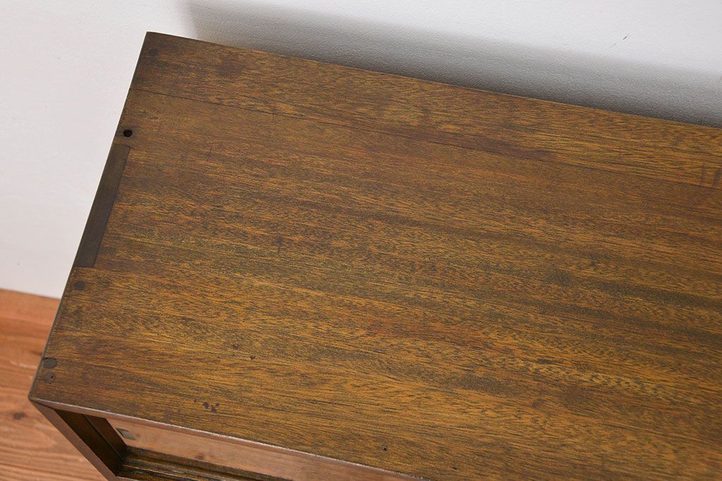 レトロ家具　昭和レトロ ガラス引き戸の本箱(収納棚)