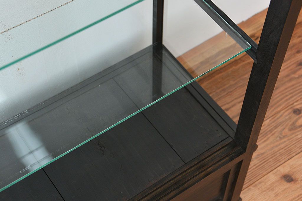 アンティーク家具　アンティーク 古いタバコ屋のシックな薄型ガラスケース(ショーケース)
