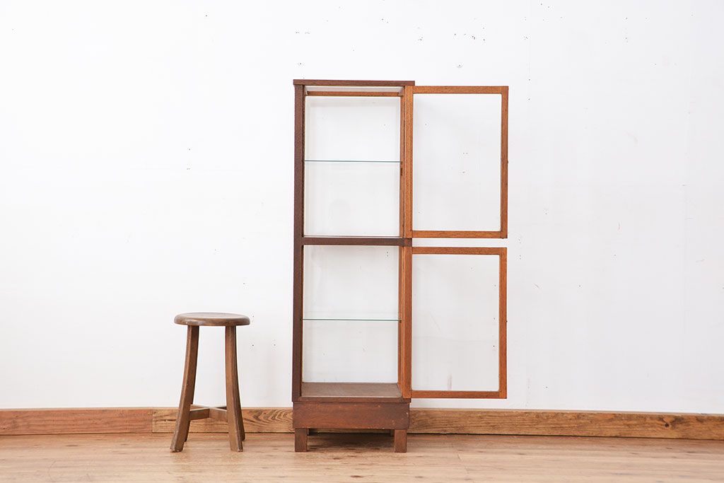 レトロ家具　昭和レトロ 古いパン屋のアンティーク縦型ガラスケース(ショーケース)