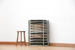 アンティーク家具　アンティーク 希少なサイズのベーカリーラック(トレー付き)