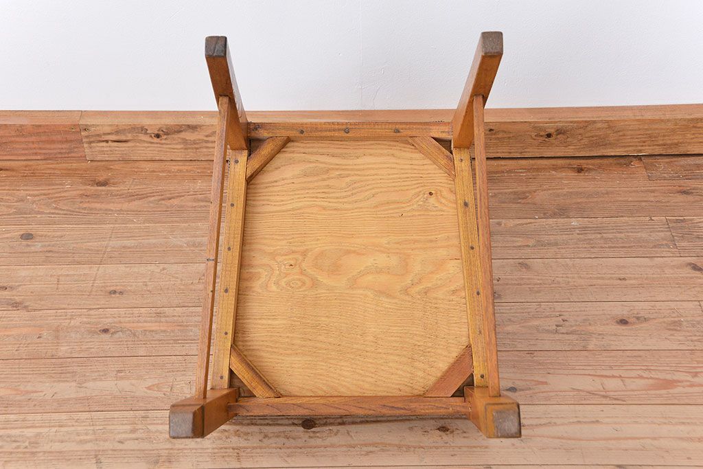 レトロ家具　昭和レトロ 古い欅材のシンプルな椅子(1)(チェア、イス)
