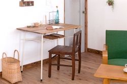 アンティーク家具　アンティーク 古い鉄脚と古材天板のシンプルなペイントテーブル(1)(机・作業台・デスク)