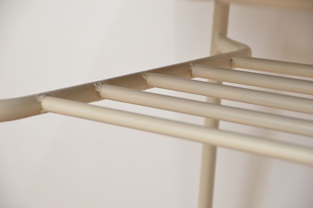 レトロ家具　昭和レトロ ★古い鉄脚と古材の天板のシンプルなペイントテーブル(5)(鉄足、机、在宅ワーク、在宅用テーブル、作業台、デスク)