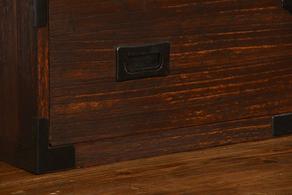 アンティーク家具　アンティーク ☆モダンデザインの二段重ね時代箪笥
