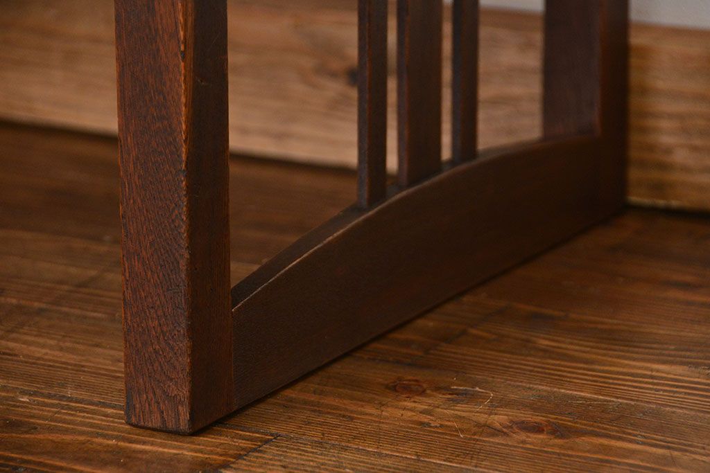 レトロ家具　昭和レトロ 古い欅材の小さな机(テーブル)