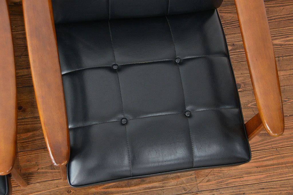 ヴィンテージ家具　ビンテージ ★カリモク　1人掛けソファ2脚セット(多少イタミ有り)(イス、椅子)