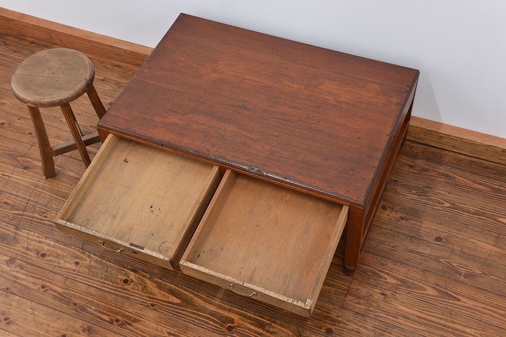 レトロ家具　昭和レトロ 古い木の文机(テーブル、作業台)
