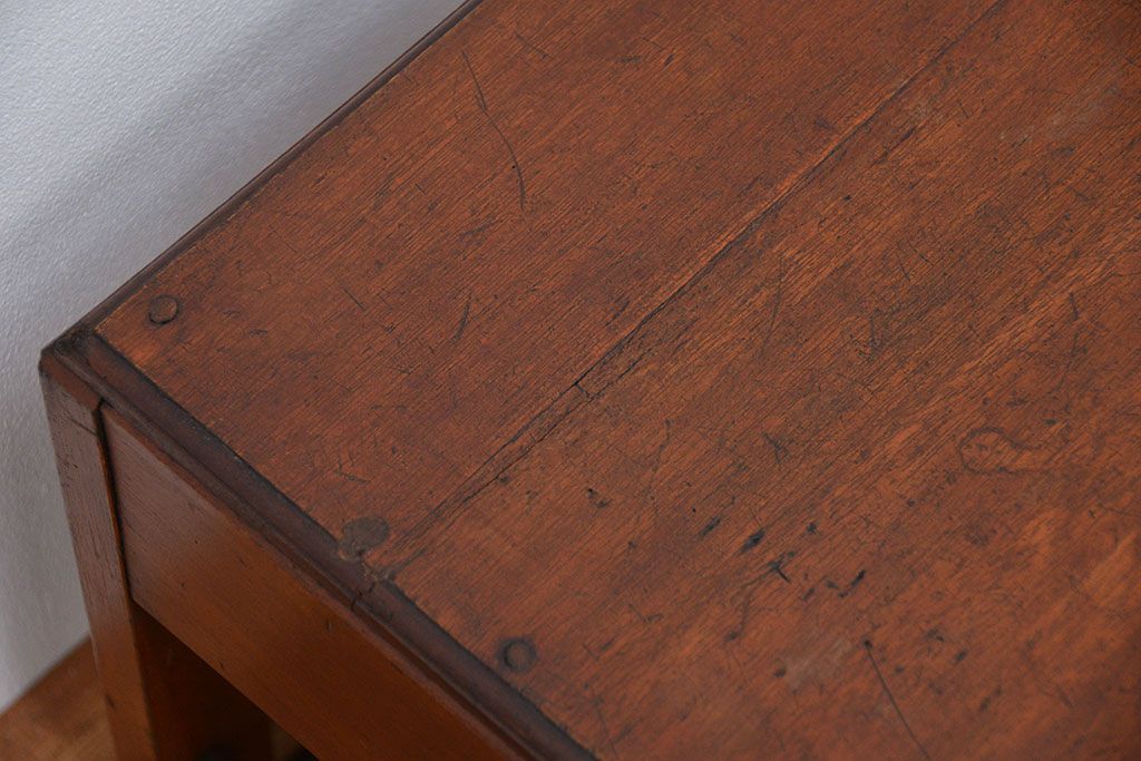 レトロ家具　昭和レトロ 古い木の文机(テーブル、作業台)