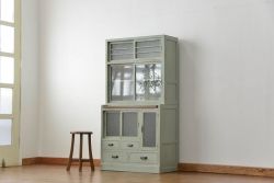 レトロ家具　昭和レトロ ☆ダイヤガラス アンティークペイント二段重ね食器棚(収納棚、キッチンキャビネット)