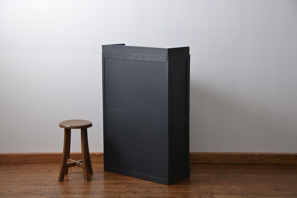 アンティーク家具　アンティークペイント　シックなダイヤガラス本箱(ブックケース、収納棚)