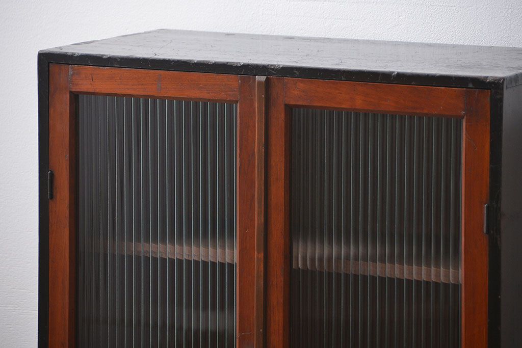 アンティーク家具　アンティーク シンプルなモールガラス本箱(収納棚)
